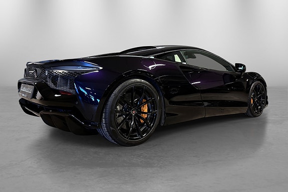 McLaren Artura 7 of 30