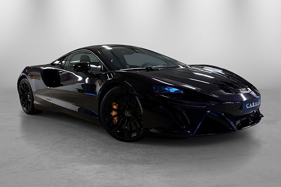 McLaren Artura 12 of 30