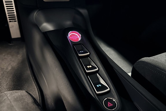 McLaren Artura 26 of 30