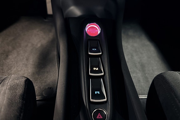 McLaren Artura 27 of 30