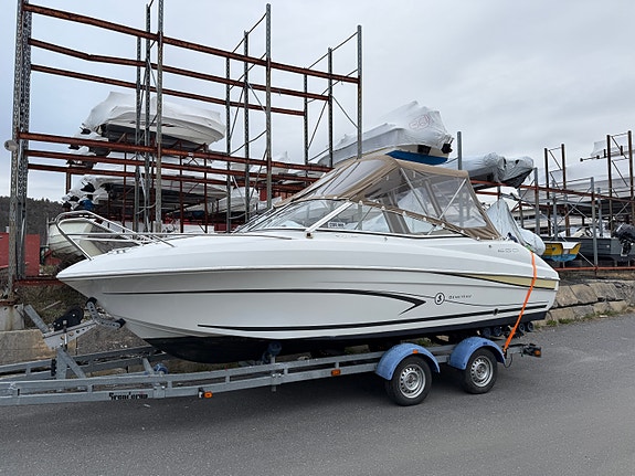 Beneteau Flyer 650 Cabrio m/Suzuki 140 m/Brenderup båthenger