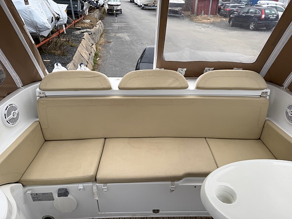 Beneteau Flyer 650 Cabrio m/Suzuki 140 4 of 5