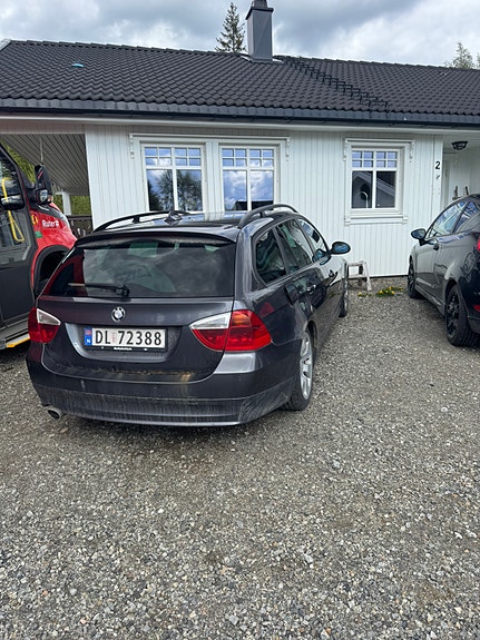 BMW 318d 5 of 5