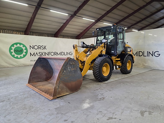 Cat 908M