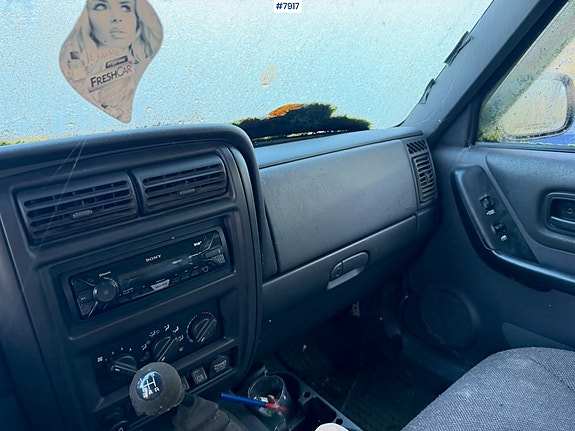 Jeep Cherokee 16 of 24