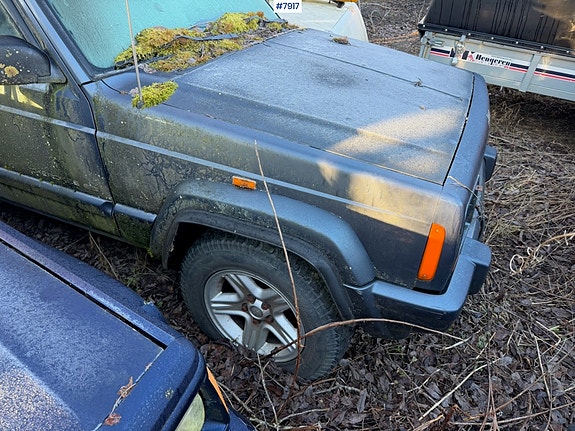 Jeep Cherokee 6 of 24