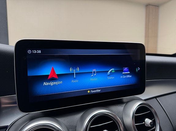 Mercedes-Benz C220 d 27 of 30