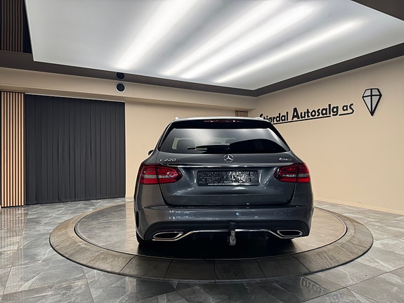 Mercedes-Benz C220 d 4 of 30