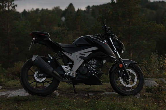 Suzuki GSX-S 125 3 of 5