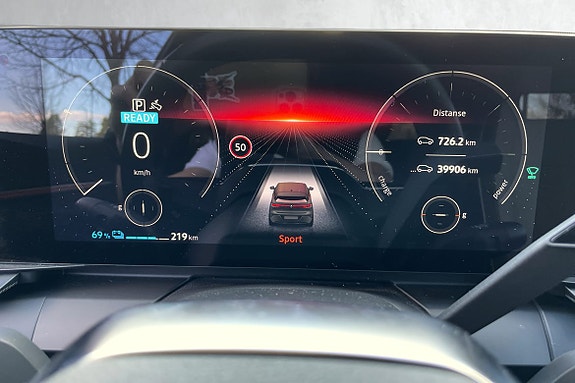 MultiSense-knapp på rattet som enkelt lar deg velge mellom ulike kjøremoduser