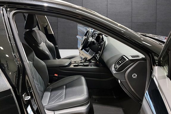Lexus NX450h 15 of 21