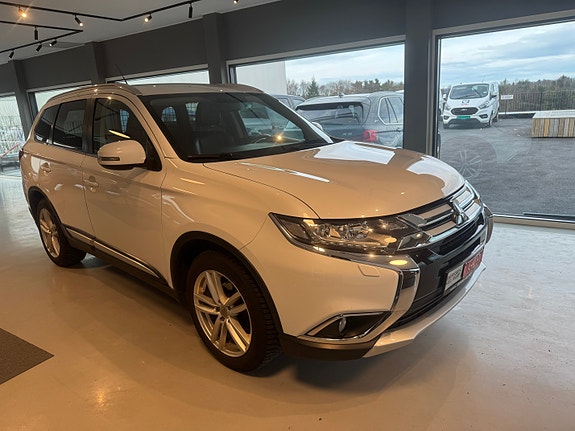Mitsubishi Outlander 4 of 5