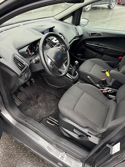 Ford B-MAX 16 of 30