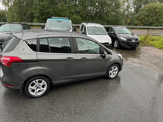 Ford B-MAX 2 of 5