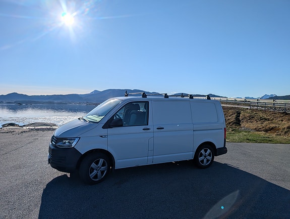 Volkswagen Transporter 2 of 5
