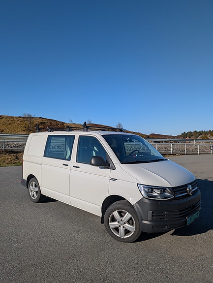 Volkswagen Transporter 4 of 5