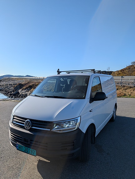Volkswagen Transporter 3 of 5