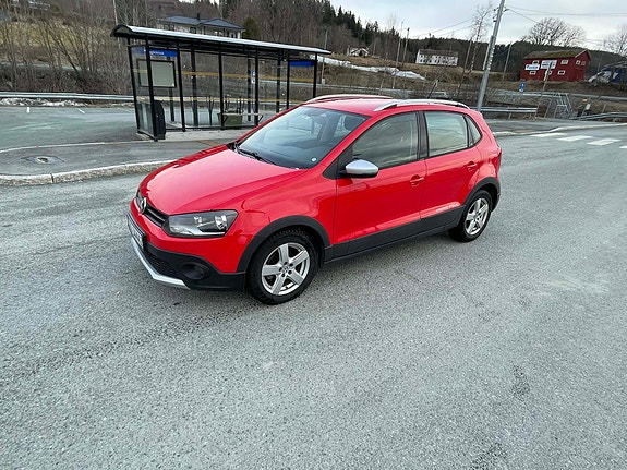 Volkswagen Polo Cross 2 of 5