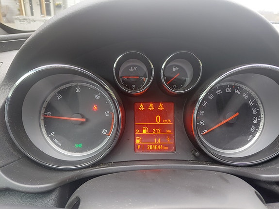 Opel Insignia 18 of 21