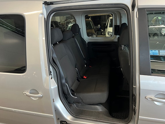 Volkswagen Caddy Maxi 12 of 25