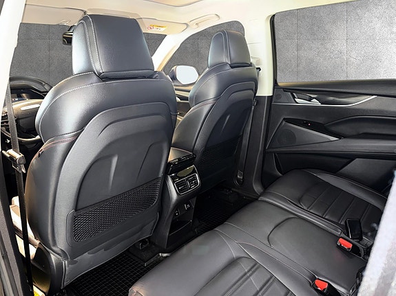 Maxus Euniq 6 11 of 19