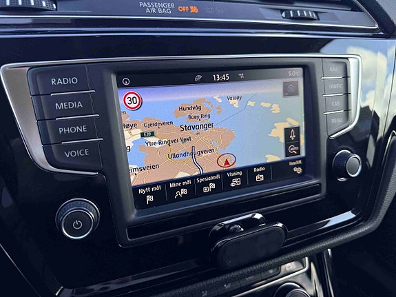 Volkswagen Touran 18 of 30