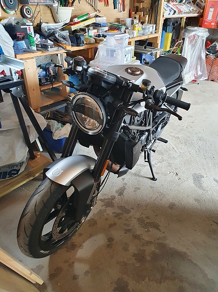 Husqvarna Vitpilen 701 2 of 7