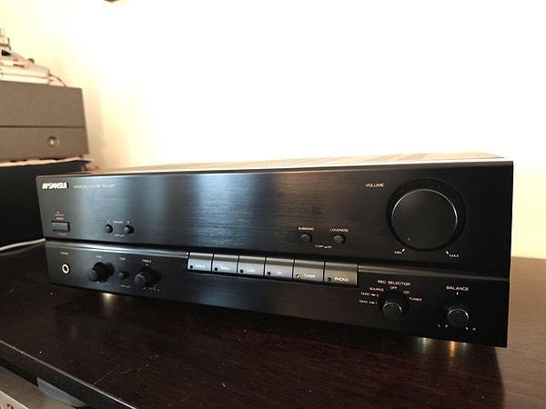 Sansui AU-X317 (2x55W) vintage forsterker - Topp Stand