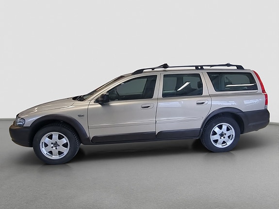 Volvo XC70 3 of 28