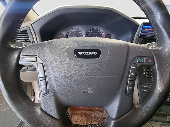 Volvo XC70 26 of 28