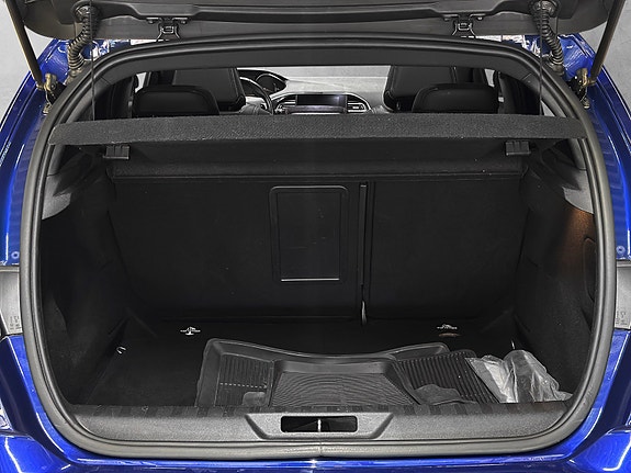Peugeot 308 12 of 30