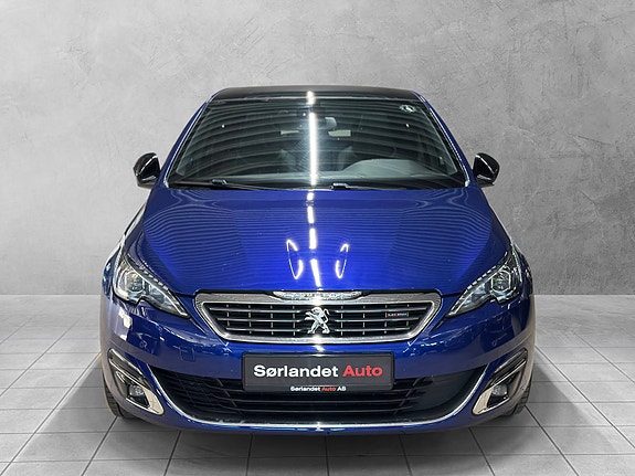 Peugeot 308 4 of 5