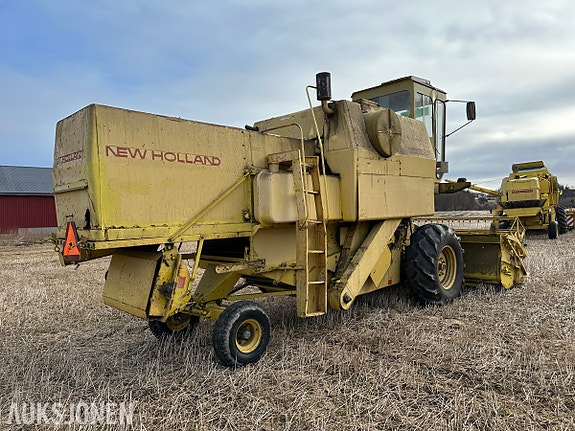 New Holland Clayson 1530 Skurtresker – 11 fot skjærebord / halmkutter 3 of 5