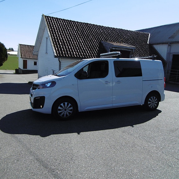 Opel Vivaro 8 of 28