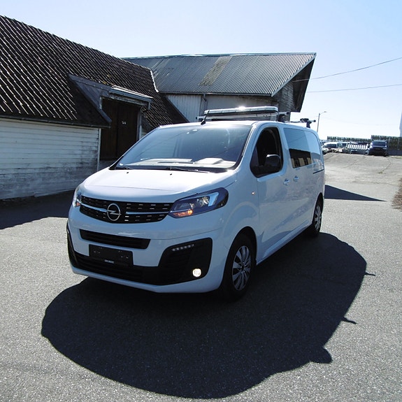 Opel Vivaro 10 of 28