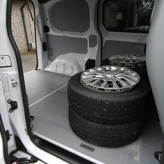 Opel Vivaro 25 of 28