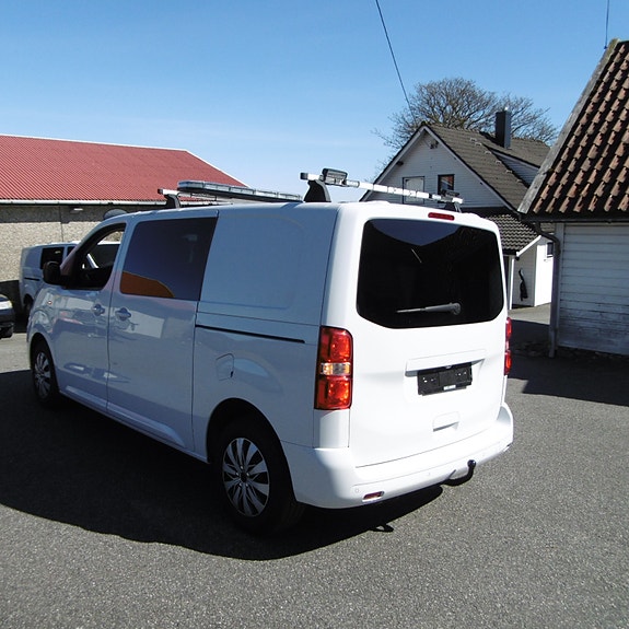 Opel Vivaro 6 of 28