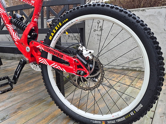 Product image 2 of 9