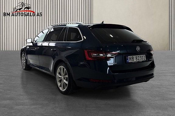 Skoda Superb 4 of 5