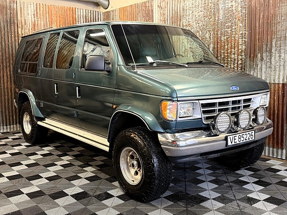 Ford E-350