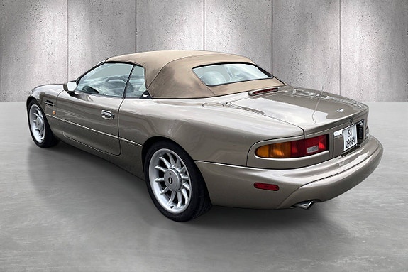 Aston Martin DB7 21 of 26