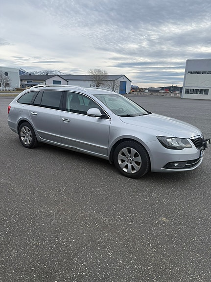 Skoda Superb 5 of 5