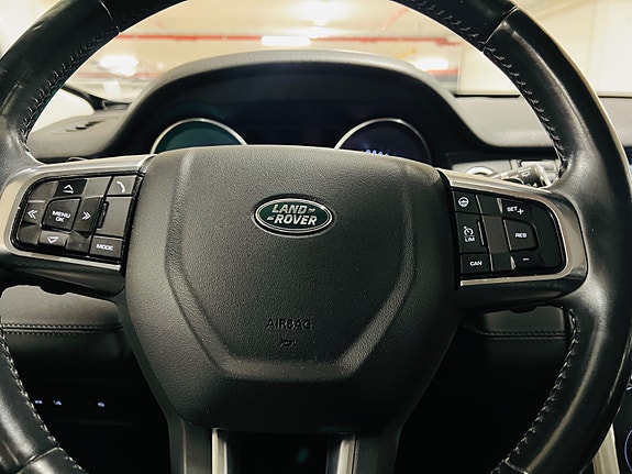 Land Rover Discovery Sport 30 of 30