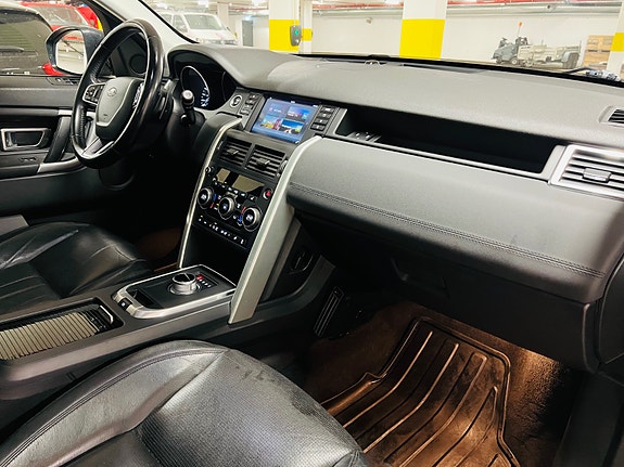 Land Rover Discovery Sport 24 of 30