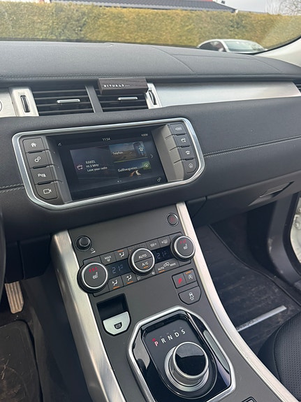 Land Rover Range Rover Evoque 21 of 30