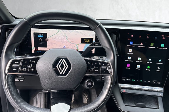 OpenR‑cockpit med 12" infotainment kombinert med 12,3" digitalt instrumentpanel.