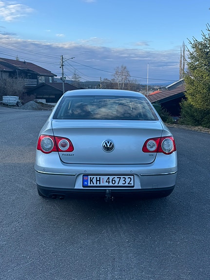 Volkswagen Passat 4 of 5