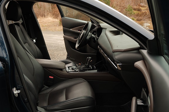 Mazda CX-30 25 of 30