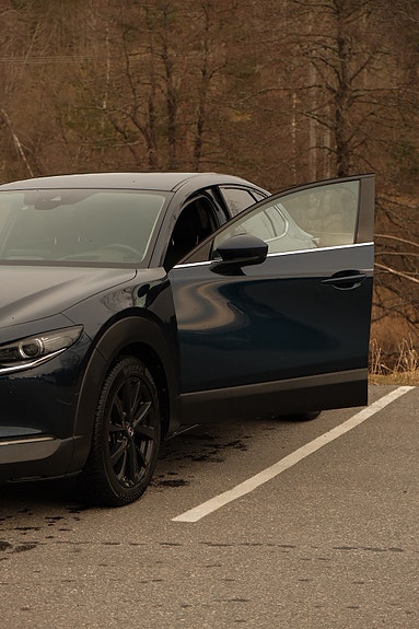 Mazda CX-30 4 of 5