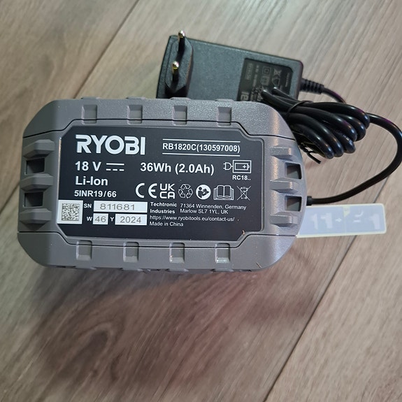 Product image 2 of 5